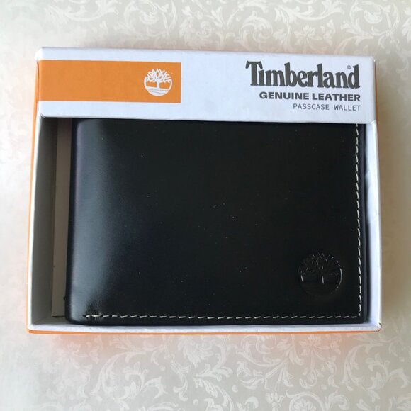 Timberland Men's Pass Case Wallet Genuine Leather Black color NWT - Picture 1 of 8